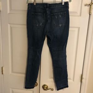 Dark washed skinny jeans